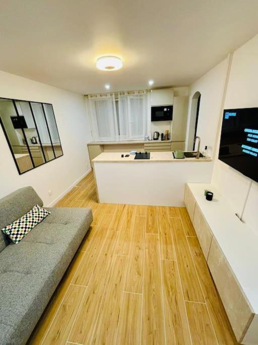 Joli Appartement Renove Incluant Parking A 10 Min De Paris Nanterre Eksteriør billede